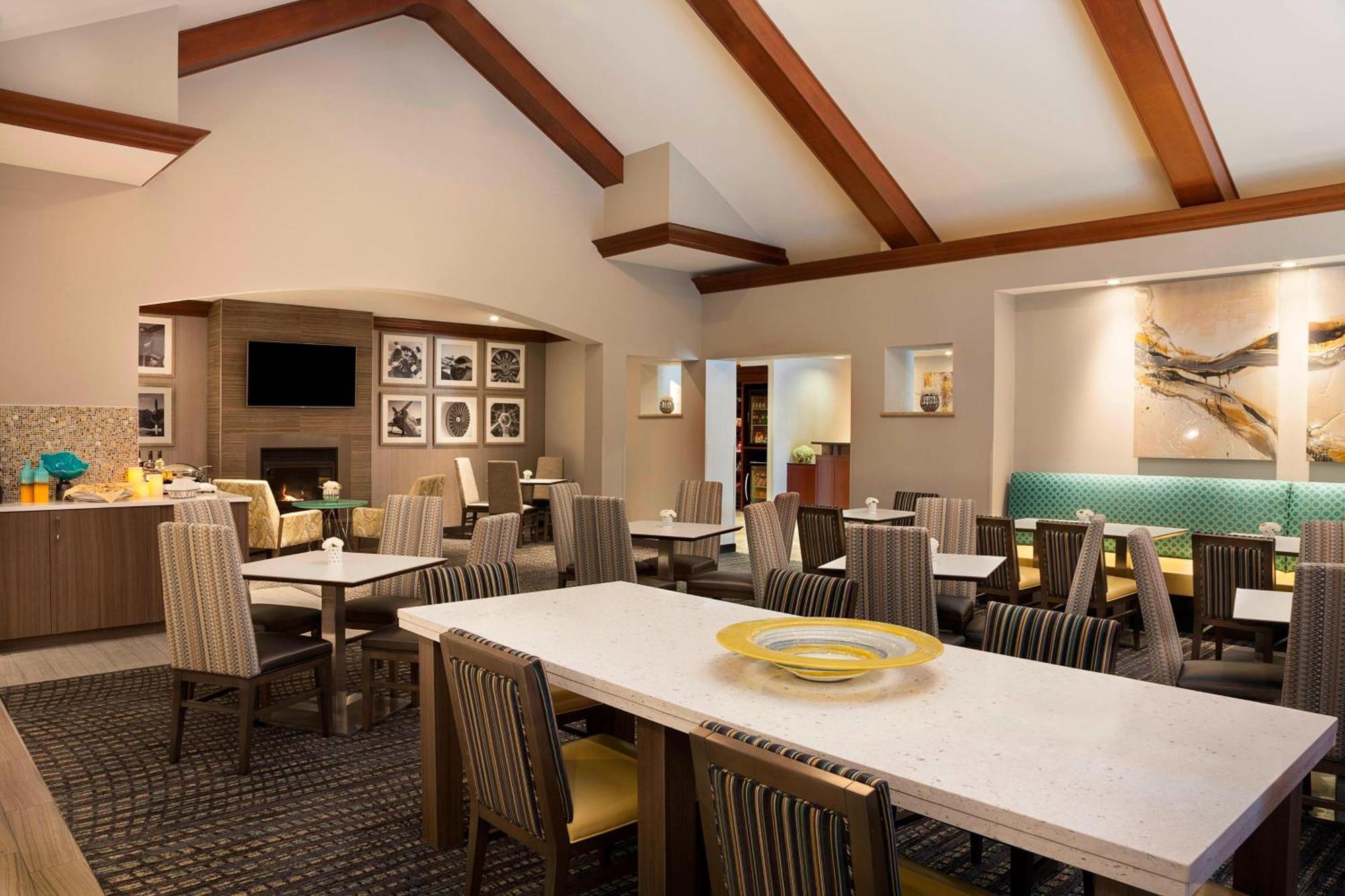Residence Inn By Marriott Toronto Airport Exterior foto